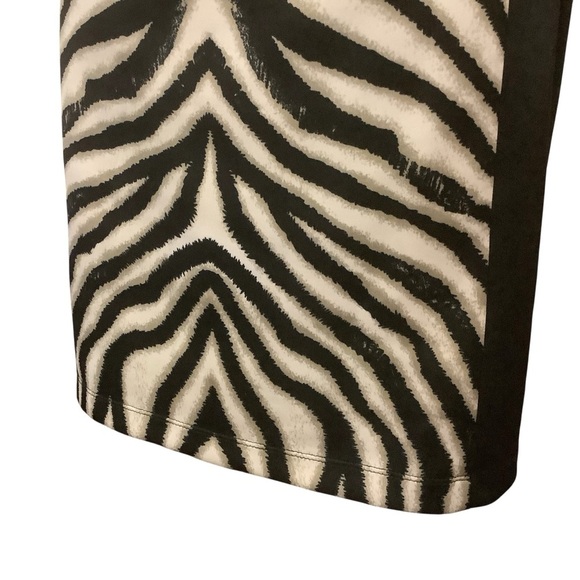 BISOU BISOU BLACK & WHITE PATTERNED SLEEVELESS MIDI DRESS/ Size 10 - Picture 6 of 11